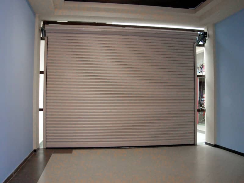 Роллетные ворота DoorHan в Артёме с установкой